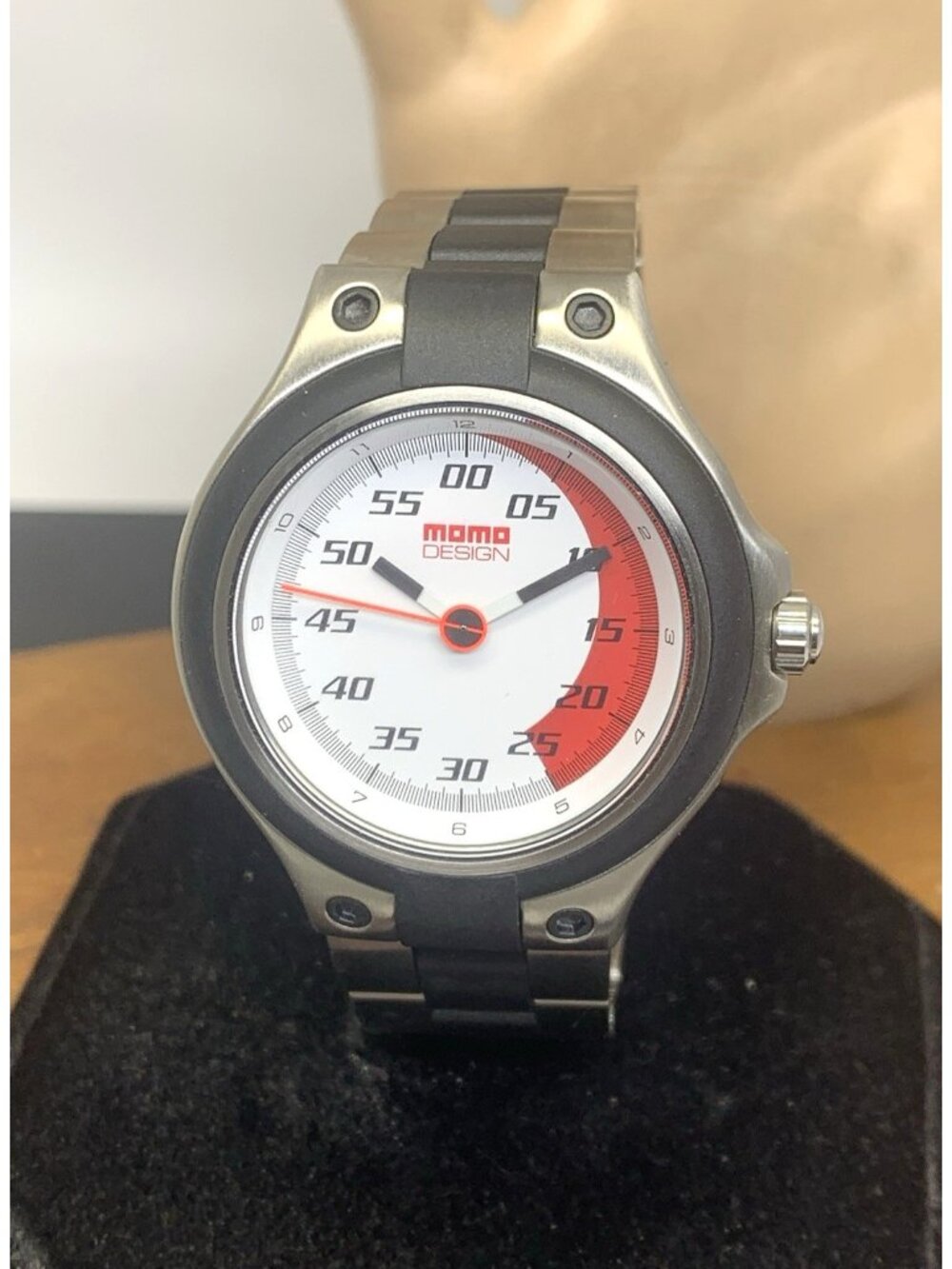 Momo Design Speed MD-013 Men's Watch Quartz White Red Dial Steel Resin Band 38mm